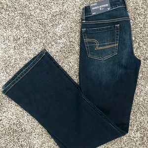 AE Boyfriend Jeans